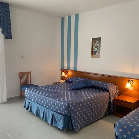 Hotel Villaggio Aurora San Pietro in Bevagna Exterior photo
